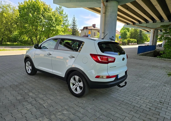 Kia Sportage cena 45999 przebieg: 178000, rok produkcji 2010 z Olkusz małe 137